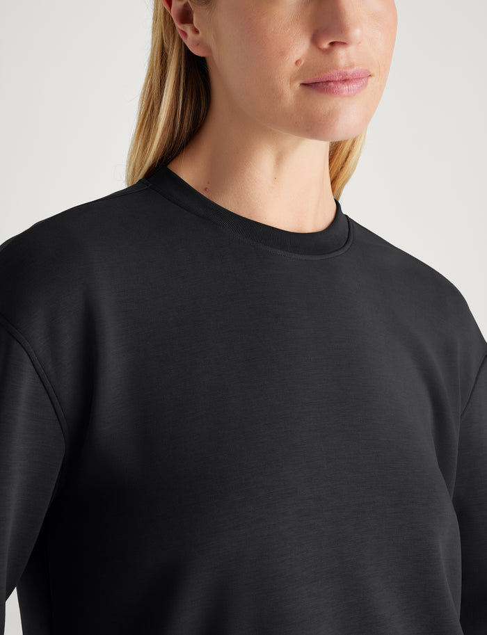 Women's Luxe Traveler Knit Long Sleeve Crew Neck::Black