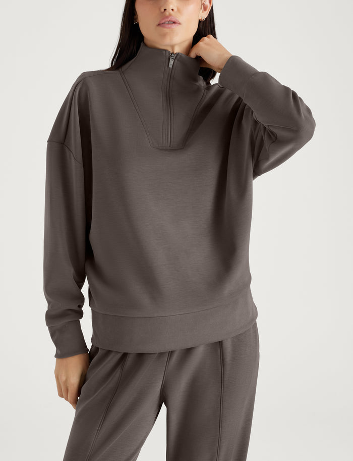 Women’s Luxe Traveler Knit Quarter-Zip::Falcon