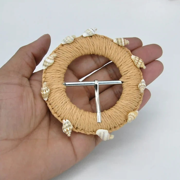Woven Scalloped Raffia Buckle